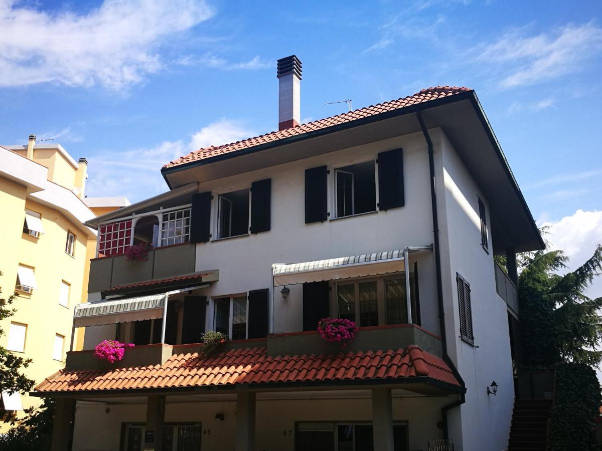 Casa Margherita Affittacamere B&B Follonica Exterior foto